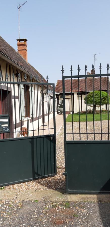 Chez Josie, Gîte et jardin privé, indépendant, calme, parking gratuit, Francheville  Exterior foto